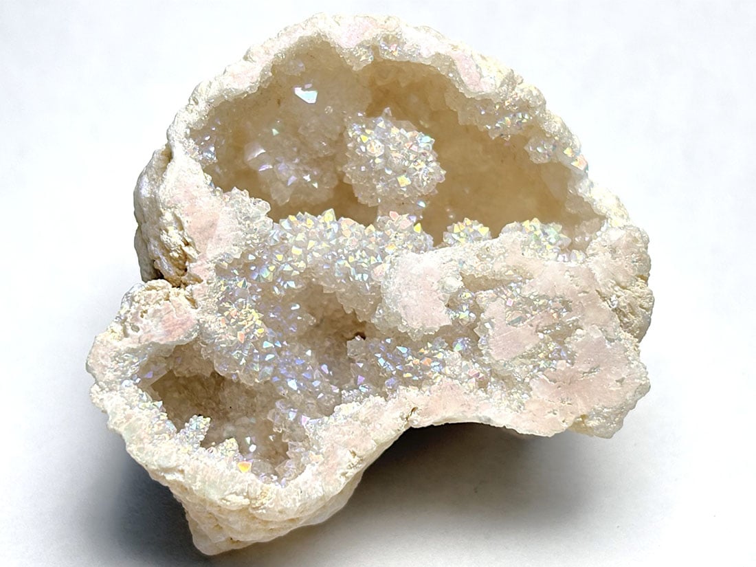 モロッコ産 オーラクォーツ ジオード/ Aura Quartz Geode