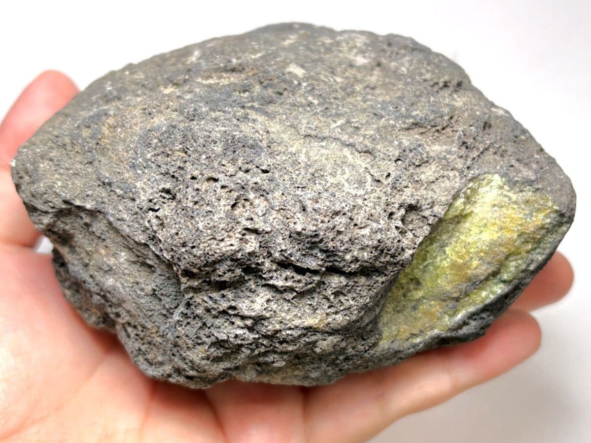 メキシコ産 火山弾ペリドット / Peridot