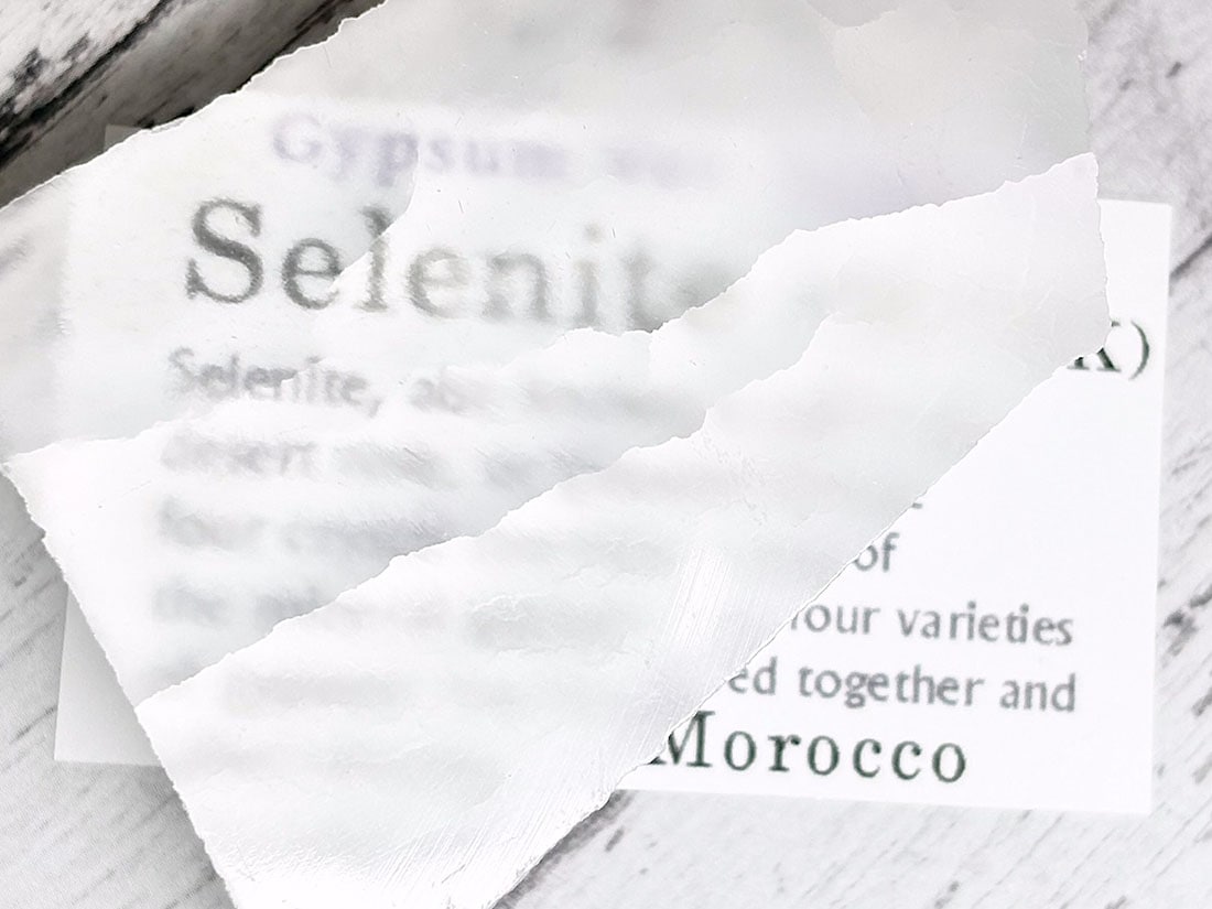 モロッコ産セレナイト テレビ石 (TV ROCK) / Selenite