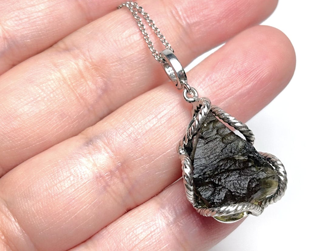 チェコ産 モルダバイト ペンダントトップ / Moldavite