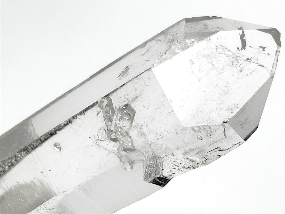 ゼッカデソウザ産 水晶 ポイント / Zecca De Souza Quartz