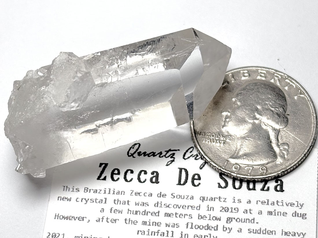 ゼッカデソウザ産 水晶ポイント (Zwcca De Souza)