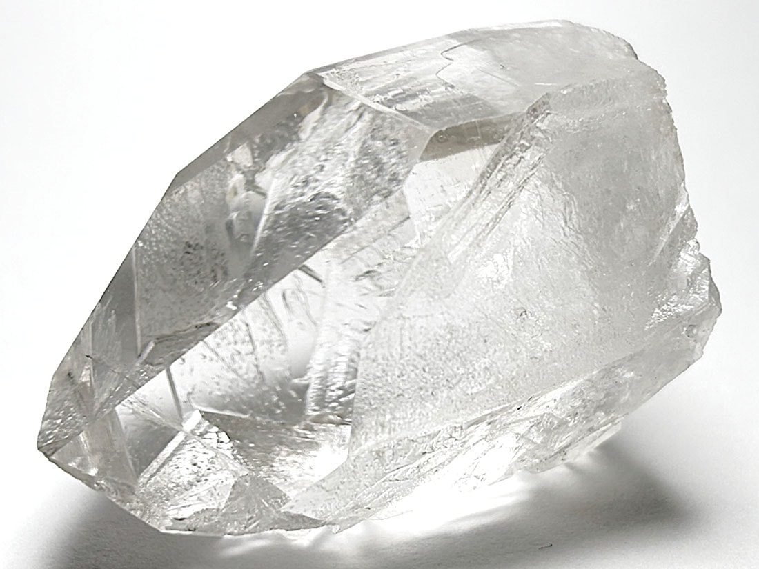 ゼッカデソウザ産 水晶ポイント (Zwcca De Souza)