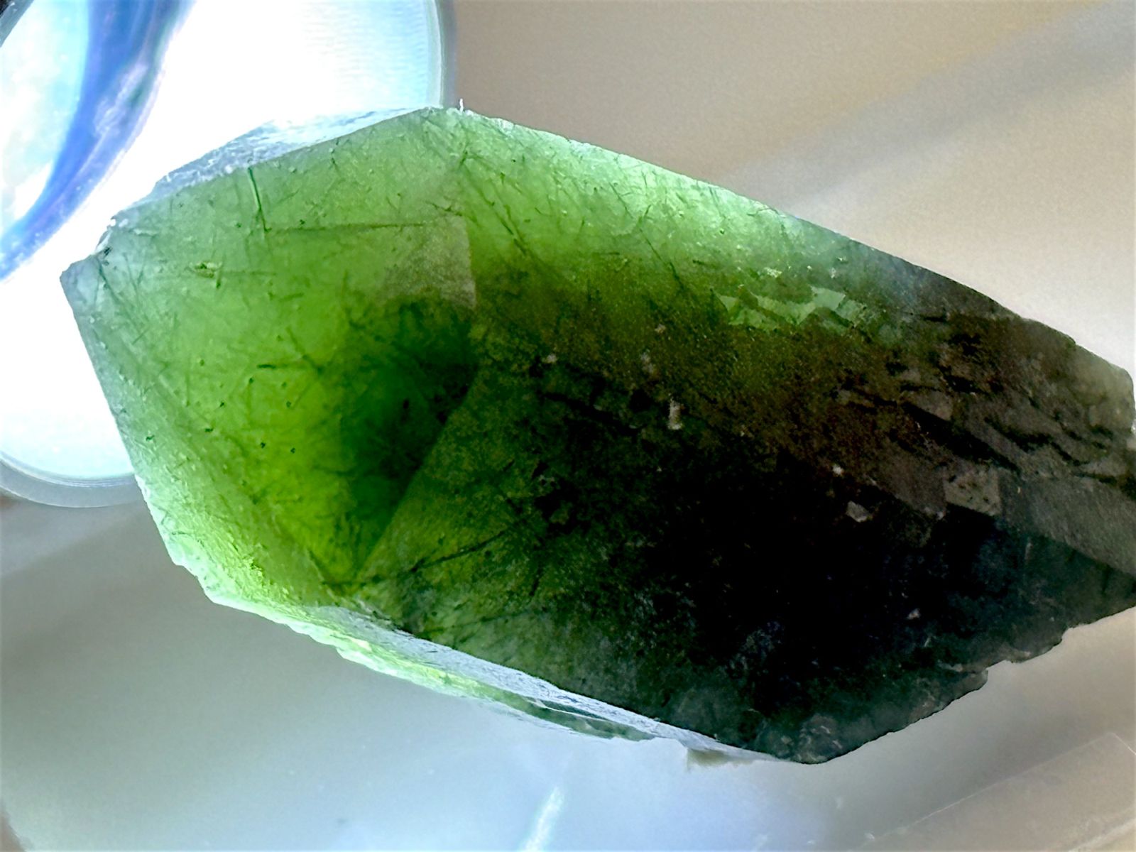 内モンゴル産 グリーンクォーツ  ( アクチノライト in クォーツ)  / Actinolite in Quartz