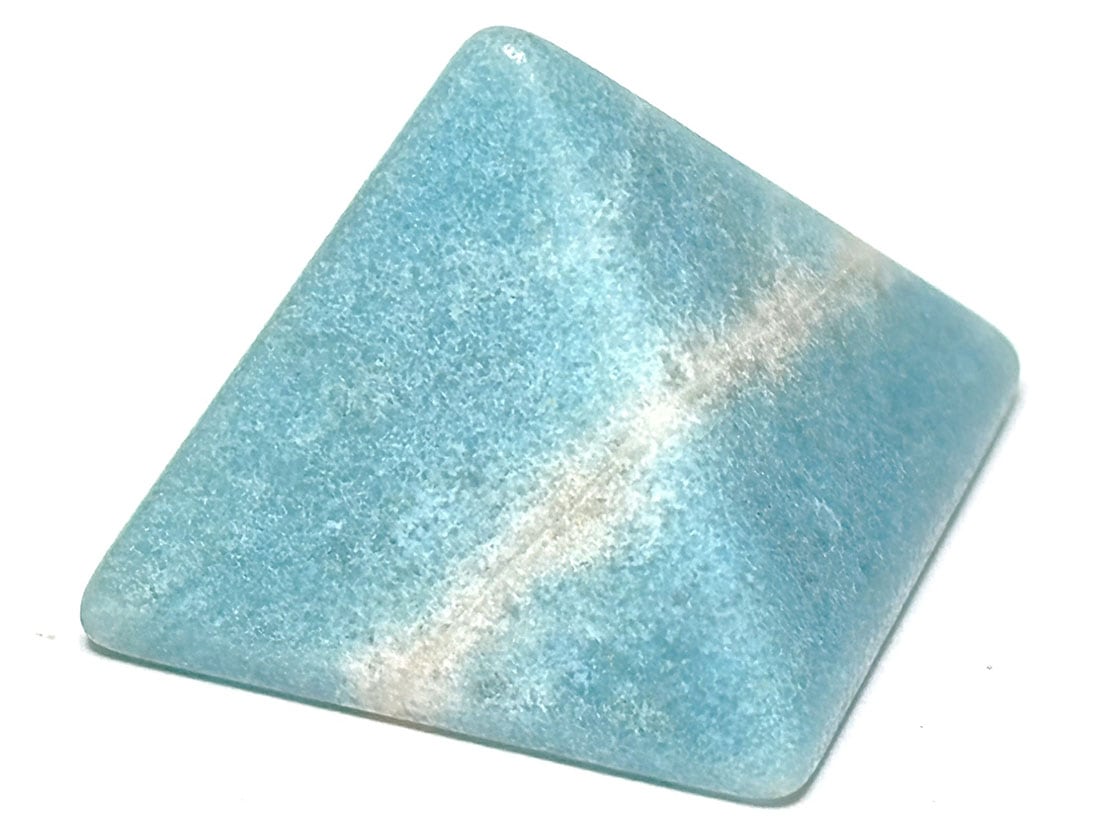 ブラジル産 トロレアイト  ピラミッド型彫刻 / Trolleite