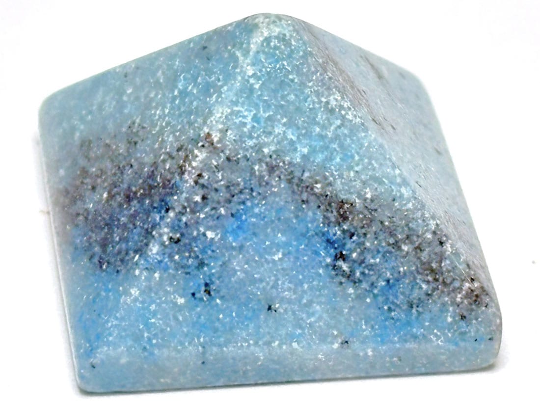 ブラジル産 トロレアイト  ピラミッド型彫刻 / Trolleite