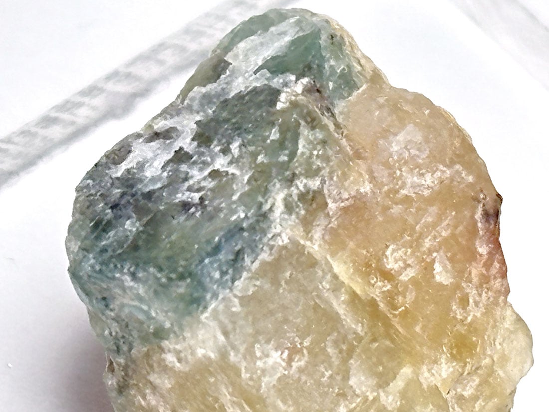 マダガスカル産 グランディディエライト  原石 / Grandidierite 