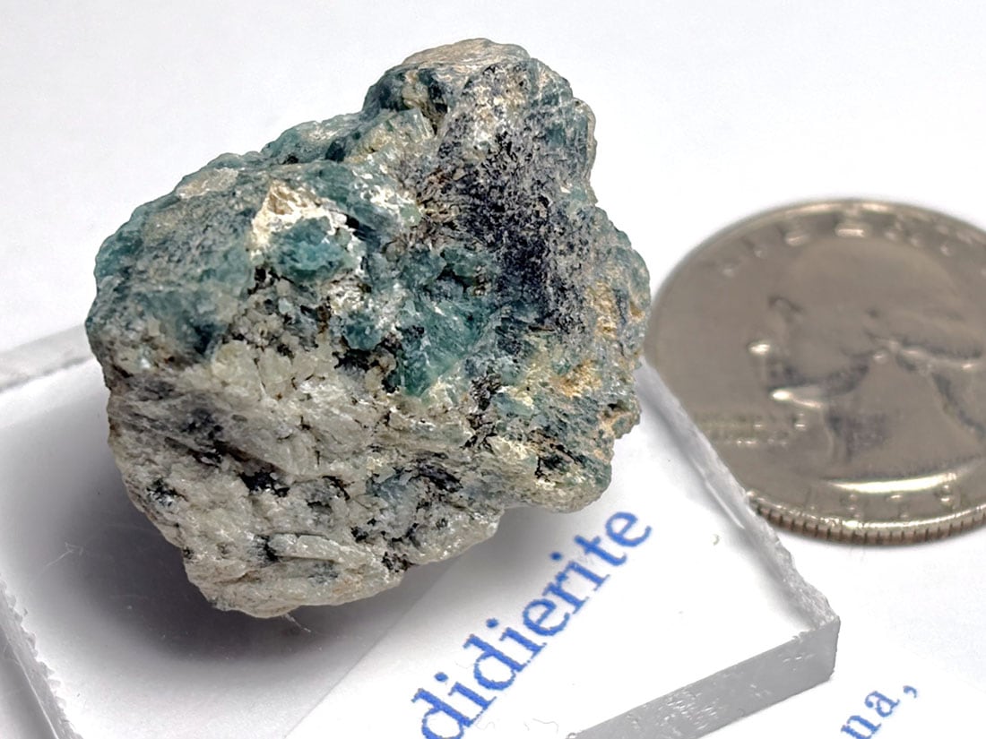 【マダガスカル産】グランディディエライトの原石⑥ グランディディエライト(宝石名グランディディエライト) マダガスカル