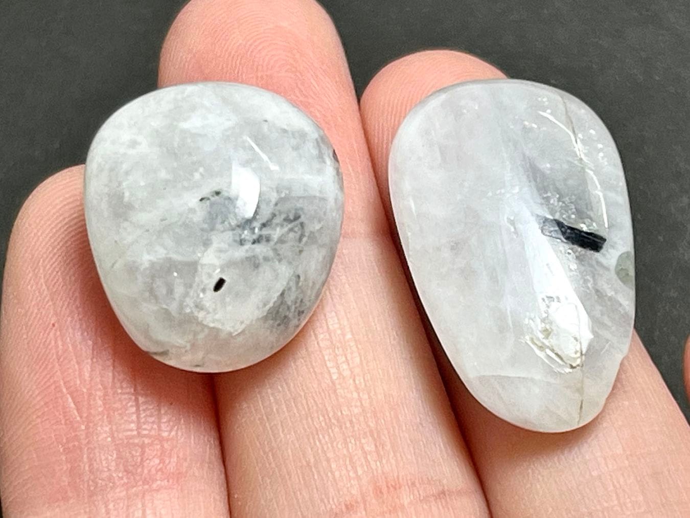 インド産 レインボームーンストーン タンブル 2個セット / Rainbow Moon Stone