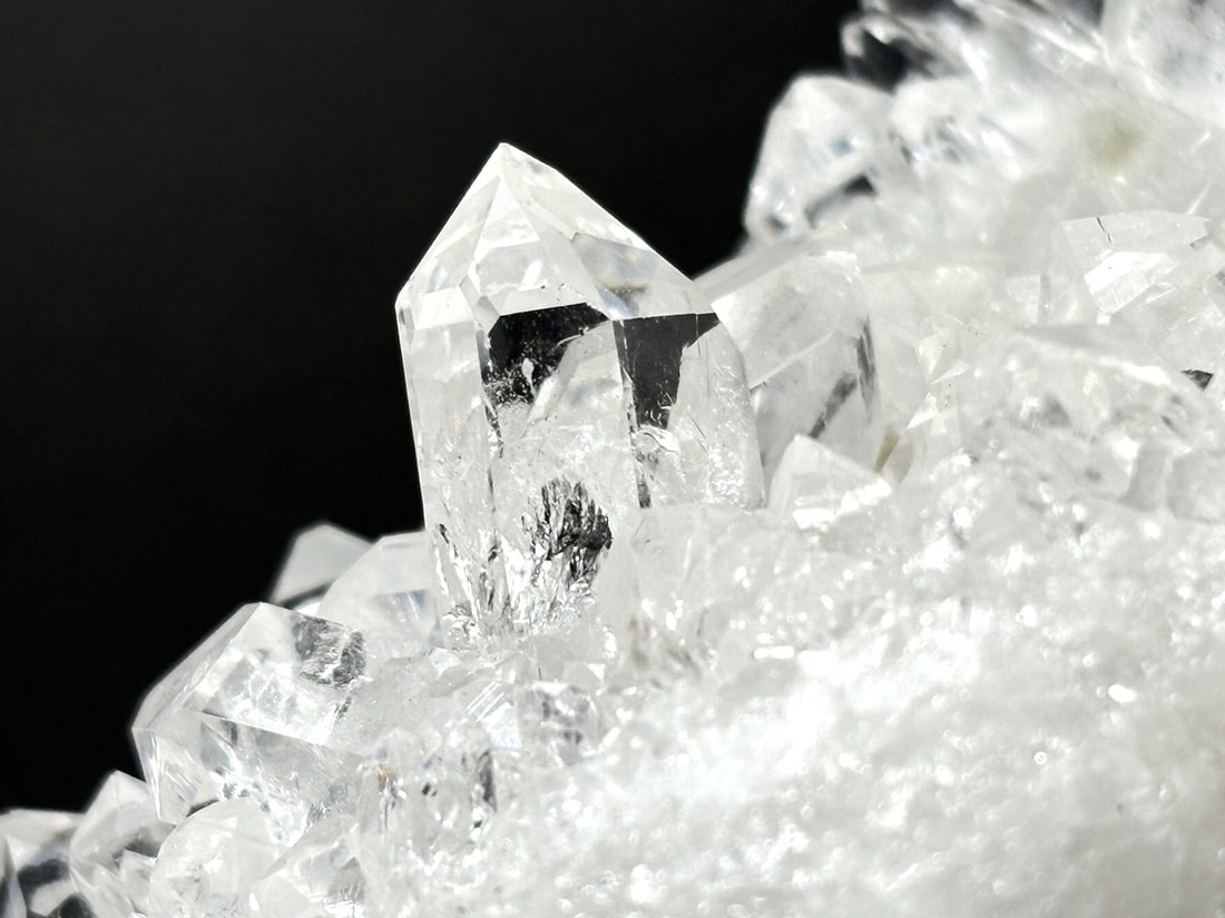 ブラジル トマスゴンザガ鉱山産  水晶クラスター / Quartz Cluster