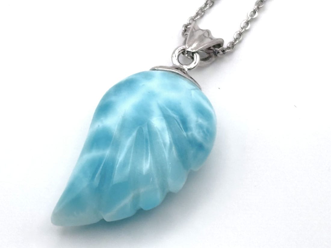 ドミニカ共和国産 ラリマー ウィング型ペンダントトップ  (ソーダ珪灰石)/Larimar