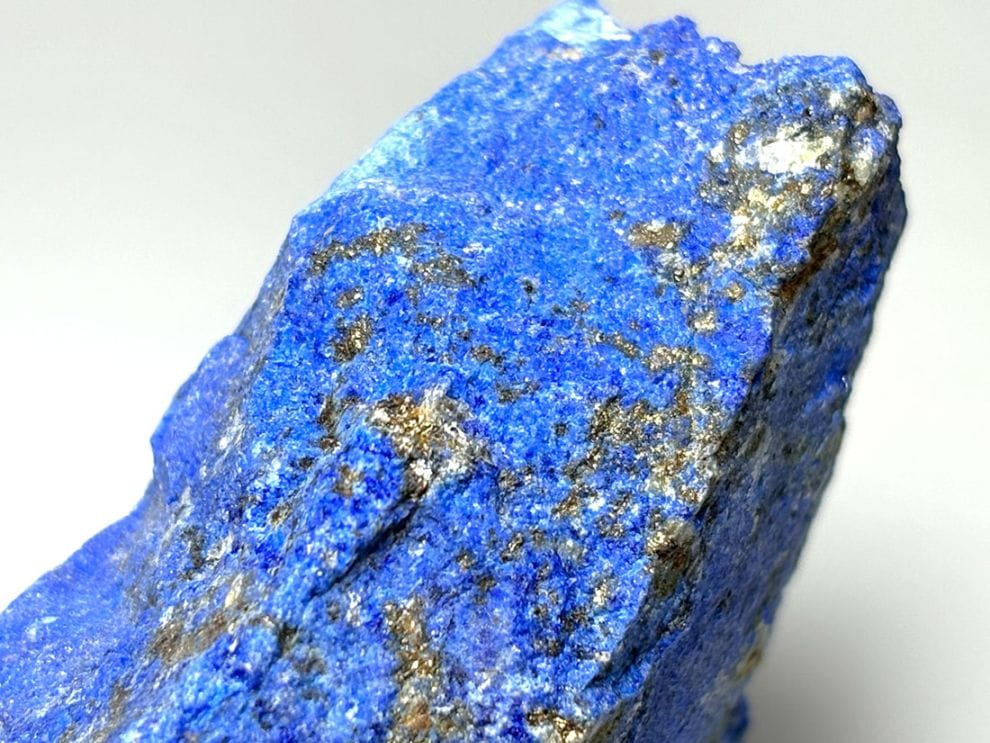 (蛍光) アフガニスタン産 ラピスラズリ  ラフ / Lapis Lazuli