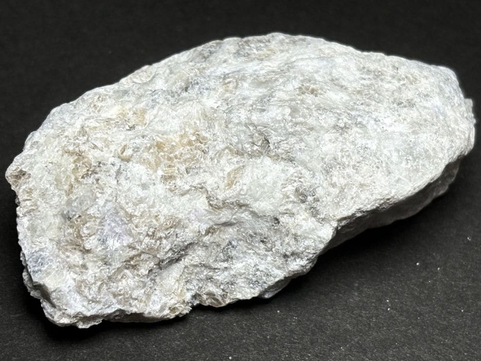 (蛍光) アフガニスタン産 ハックマナイト ラフ / Hackmanite