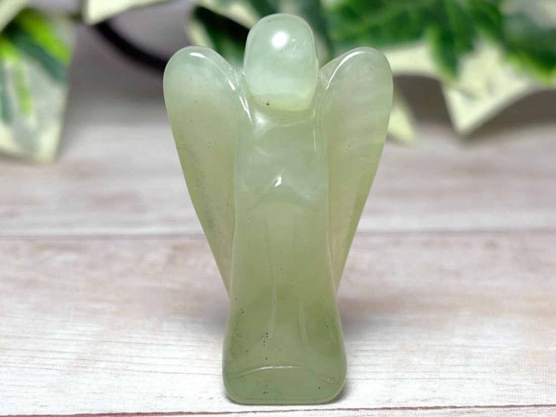 天然石 ( プレナイト ) エンジェル彫刻 / Angel