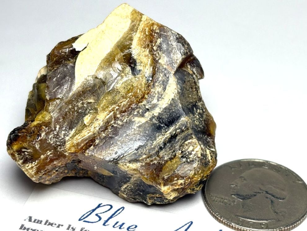 インドネシア・スマトラ産  ブルーアンバー ( 青琥珀 ) / BlueAmber