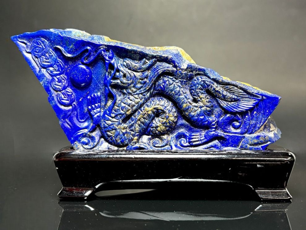 アフガニスタン産 ラピスラズリ 龍彫刻 / Lapis Lazuli