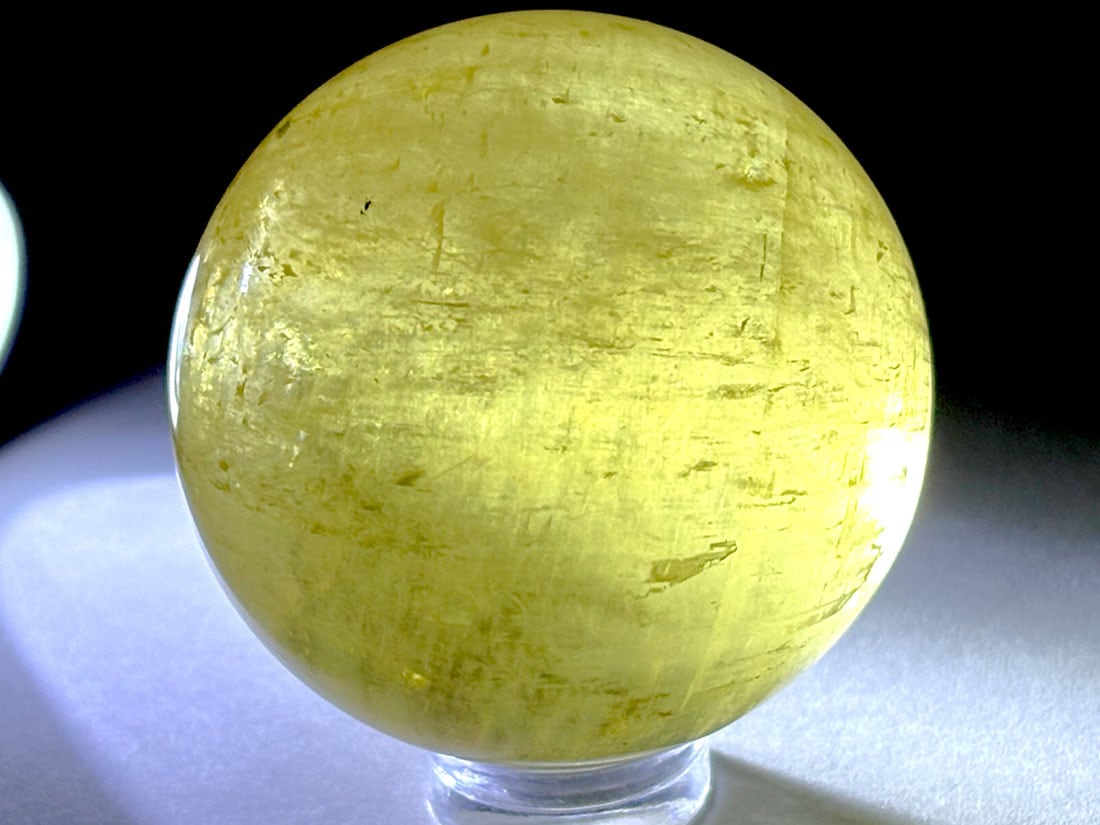 メキシコ産 ハニーカルサイト 直径40mm丸玉/ Honny Calcite