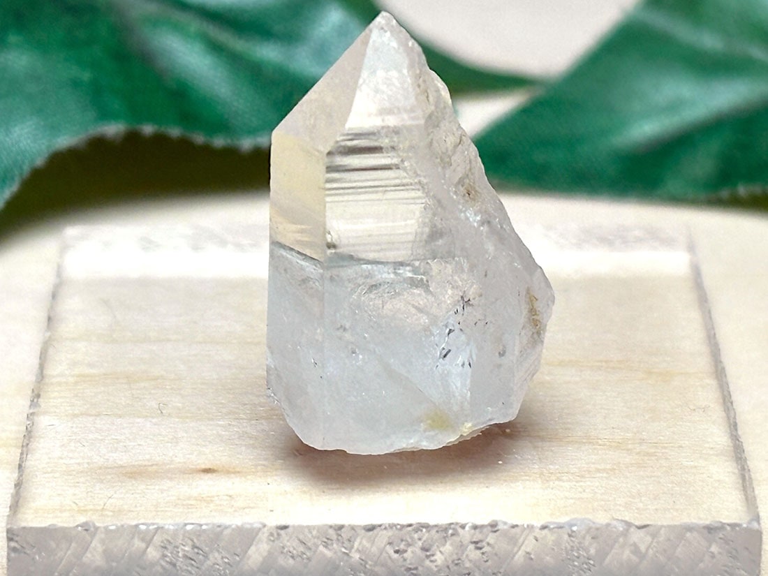 乙女鉱山産 クォーツ / quartz ( 水晶 )【ミニチュア鉱物】