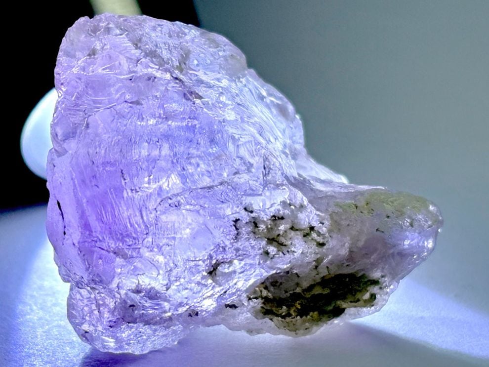ブラジル産 エッチドアメジスト (蝕像紫水晶)/ Etched Amethyst