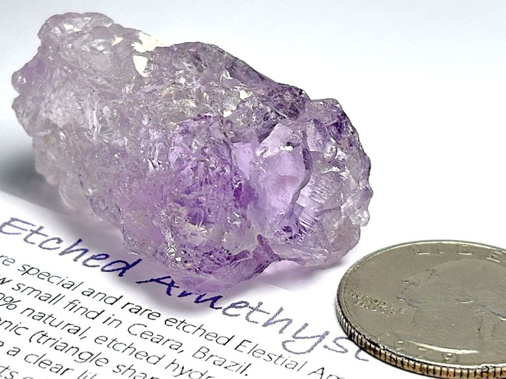 ブラジル産 エッチドアメジスト (蝕像紫水晶)/ Etched Amethyst