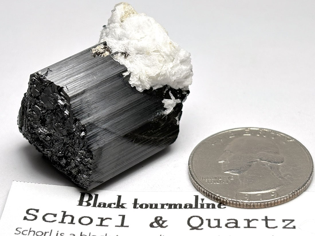 パキスタン産 ショールトルマリン  (鉄電気石) / Schorl  Tourmaline