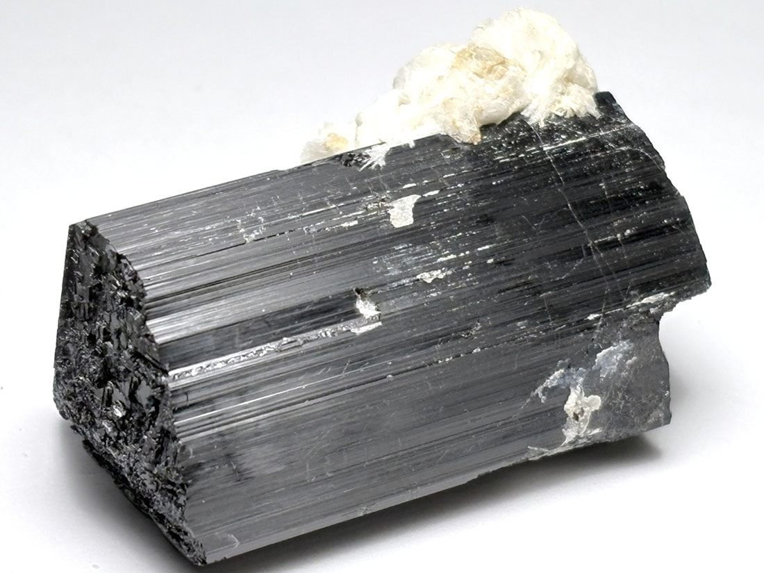 鉄電気石 巨大 福島県産 ブラックトルマリン ショール 鉄電気石 巨大 福島県産 ブラックトルマリン ショール