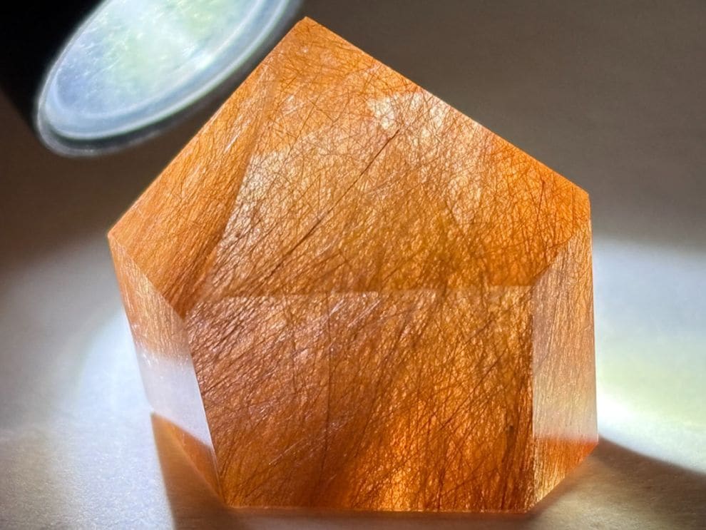 ヒマラヤ ルチルクォーツ  ラフカットポリッシュ  / Himalayan Rutilated Quartz