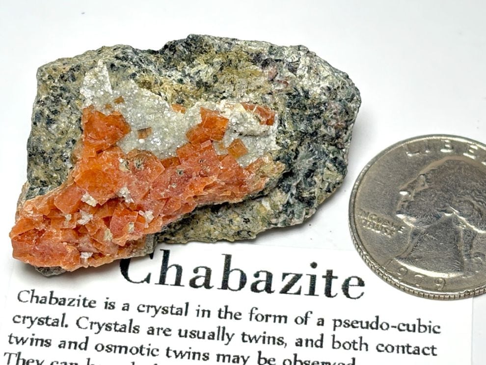 モロッコ産 チャバザイト ( 菱沸石 )  / Chabazite