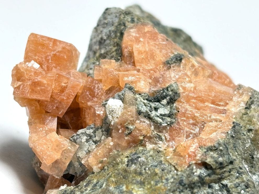 モロッコ産 チャバザイト ( 菱沸石 )  / Chabazite