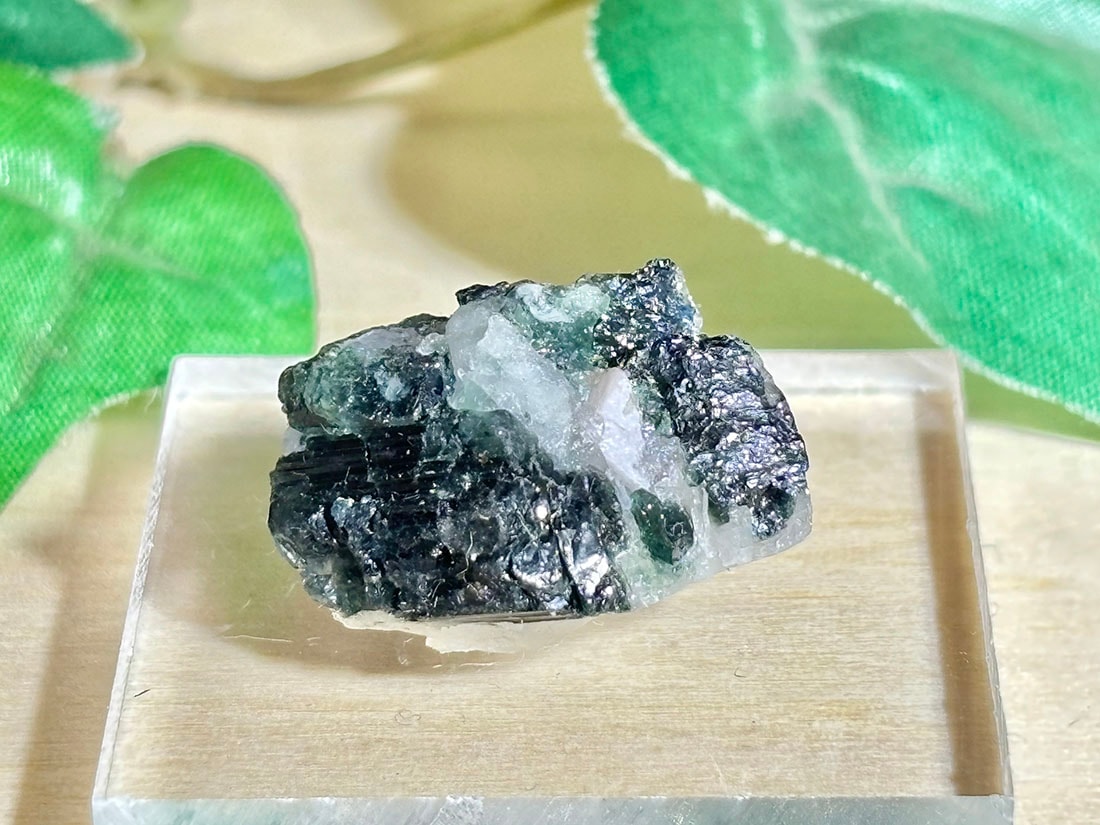 ブラジル産 カラー トルマリン / tourmaline ( 電気石 )【ミニチュア鉱物】
