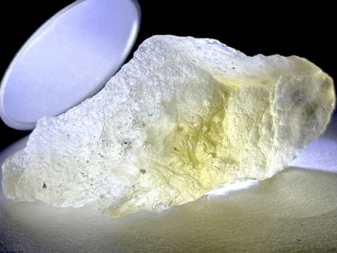 エジプト産 リビアングラス  / Libyan Desert Glass