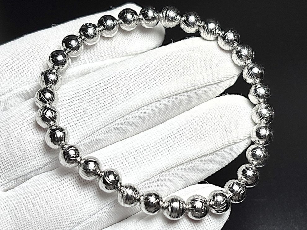 ナミビア産 ギベオン隕石  6mmブレスレット  / Gibeon Meteorite