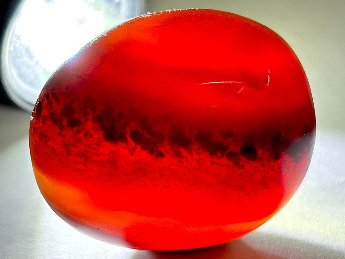 インドネシア・スマトラ産  ブルーアンバー タンブル  ( 青琥珀 ) / BlueAmber