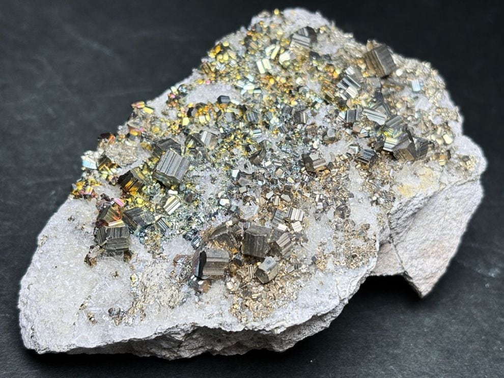 インドネシア産 パイライト with 水晶 クラスター / Pyrite with Quartz