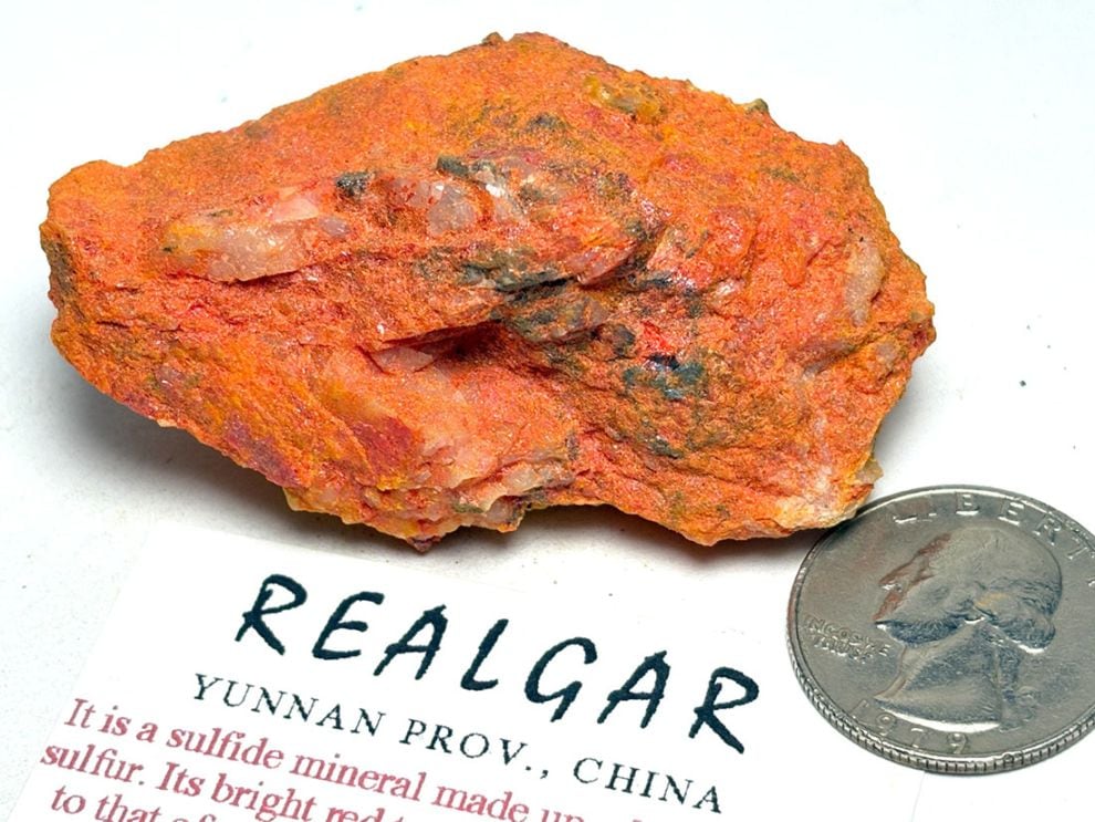 雲南省産 リアルガー ( 鶏冠石 )/ Realger