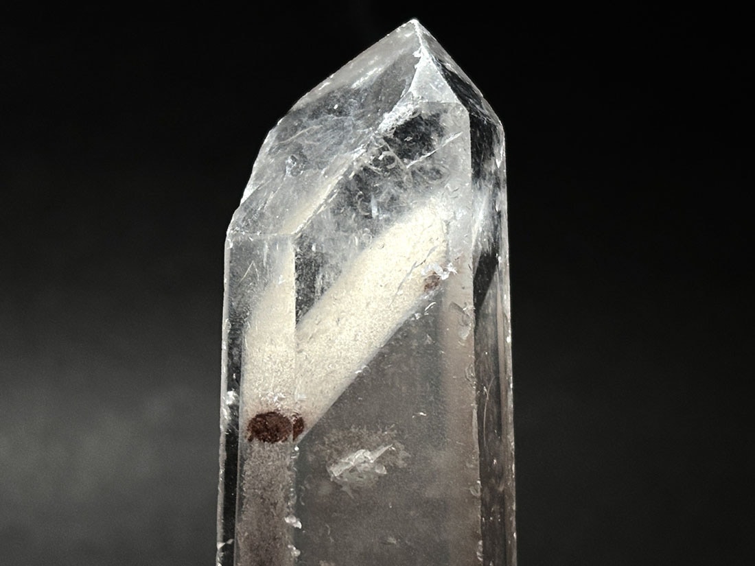 マダガスカル産 ファントムクォーツ ポイント (幻影水晶) / Crystal Quartz