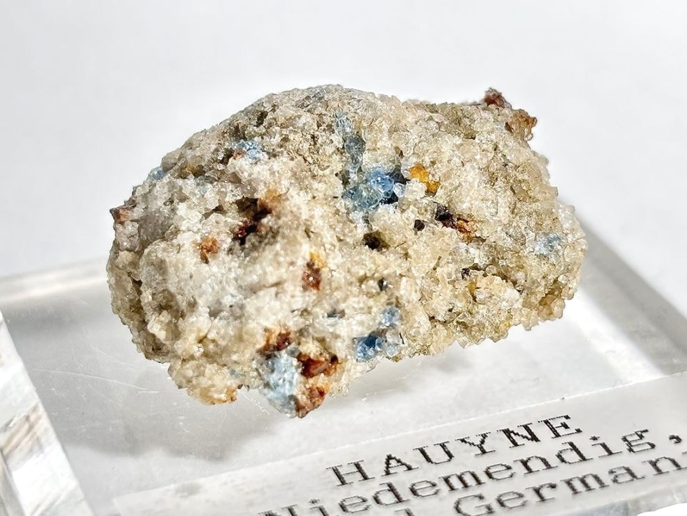 (蛍光) ドイツ産 アウイン ( 藍方石 ) /Hauyne