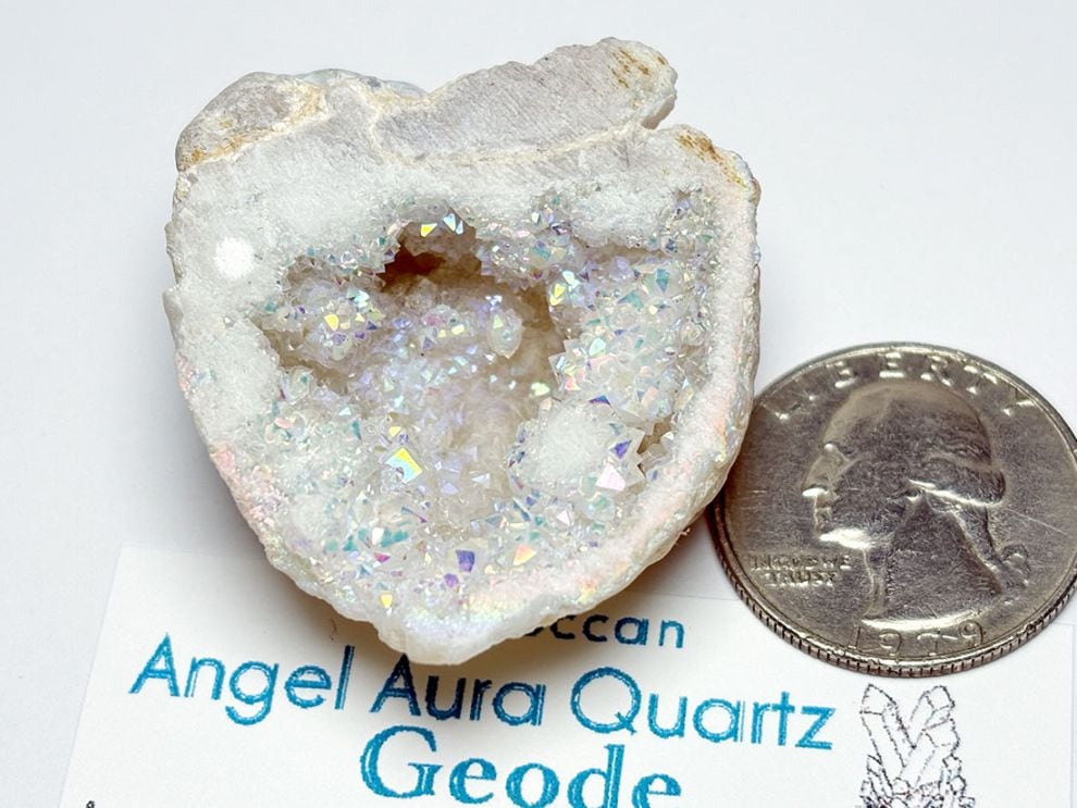 モロッコ産 オーラクォーツ ジオード / Aura Quartz Geode