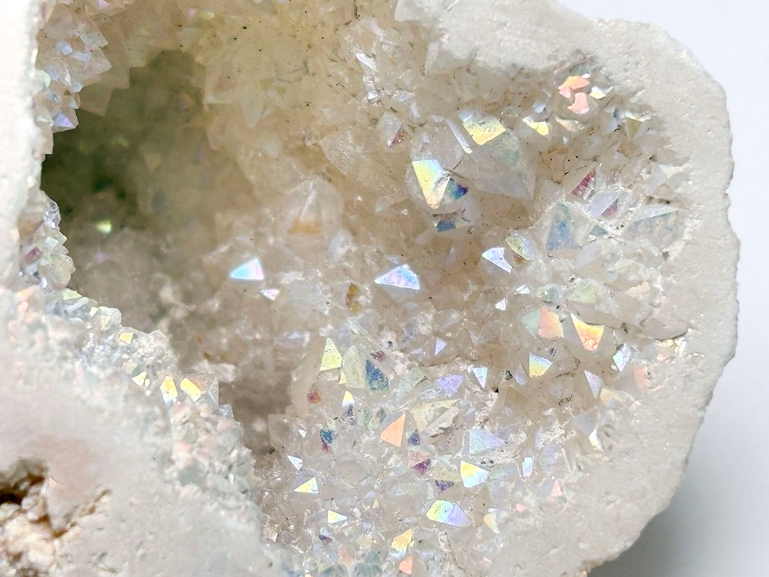 モロッコ産 オーラクォーツ ジオード / Aura Quartz Geode