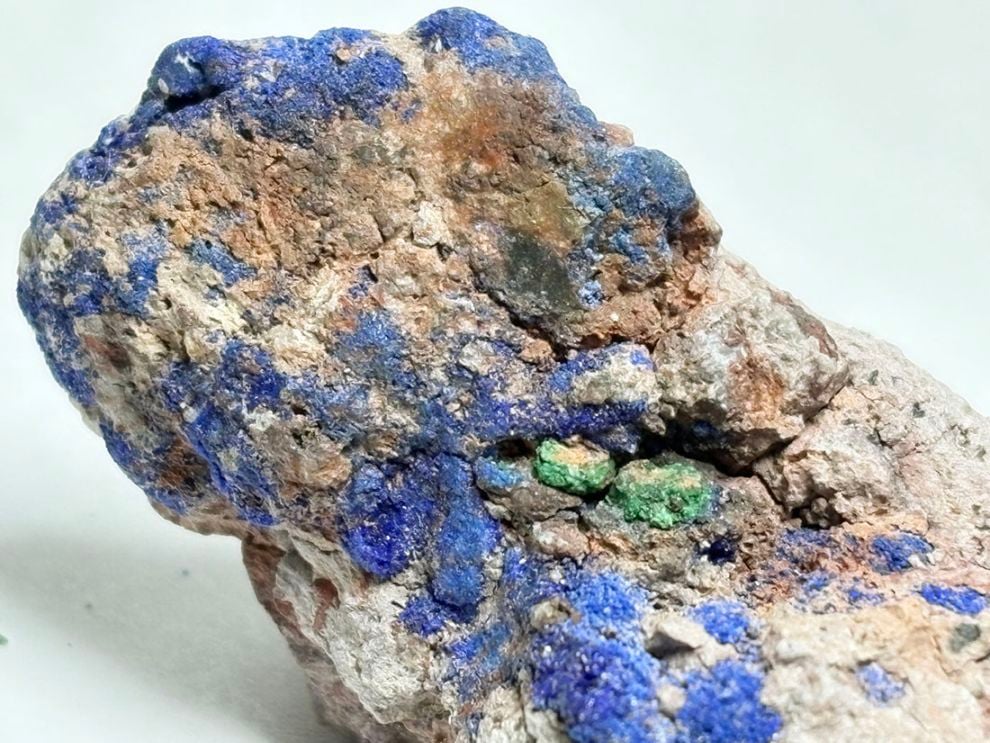 トゥイシット鉱山産 アズライト ( 藍銅鉱 )/ Azurite