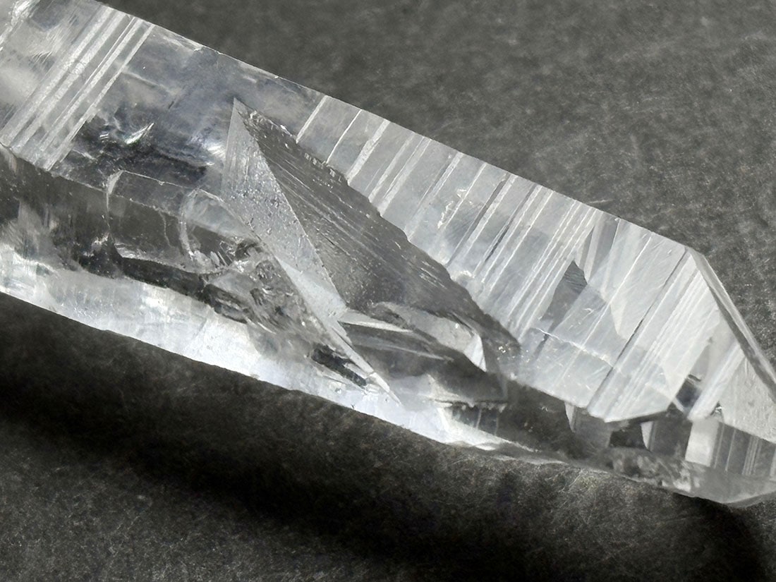 ブラジル・ディアマンティーナ産 レムリアンシードクリスタル / Lemurian Seed Crystal