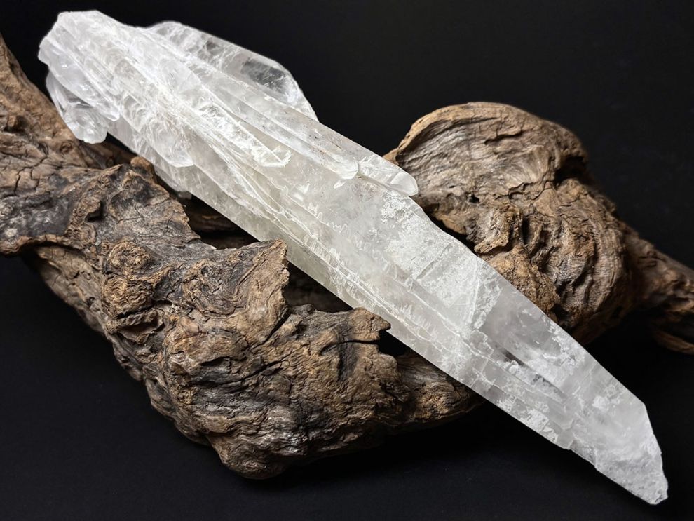 内モンゴル自治区産水晶