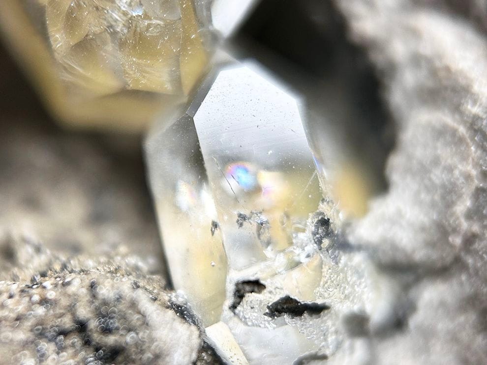 ニューヨーク州産 ハーキマーダイヤモンド 母岩付き / Herkimer Diamond