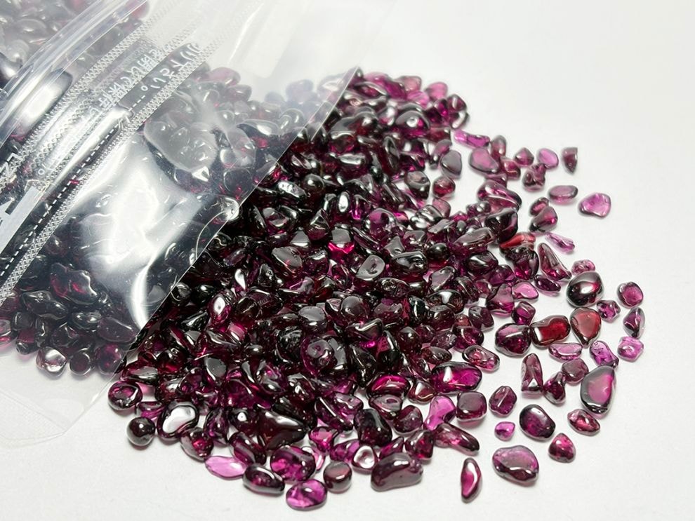 ロードライトガーネット さざれ  200g アソート