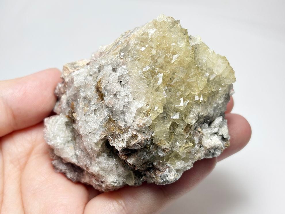 メキシコ産イエローフローライト with セレナイト / Fluorite with selenite