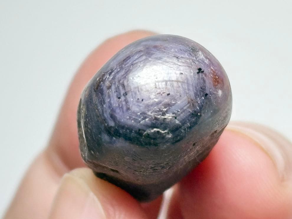 (蛍光) インド産 パープルサファイア / Purple Sapphire