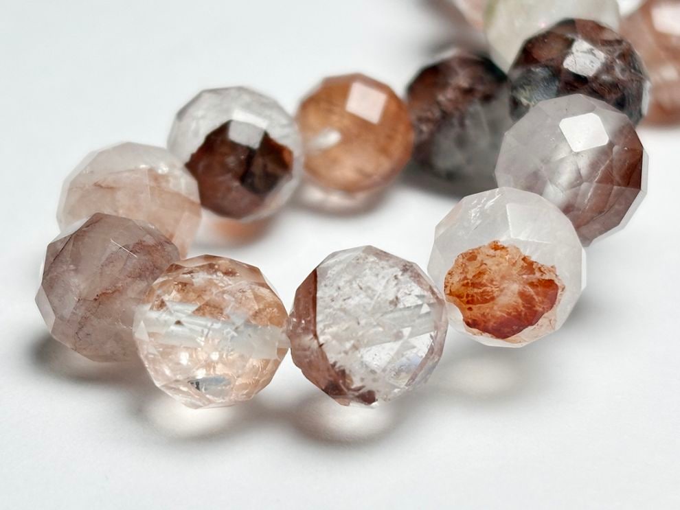 ヒマラヤ・マニカラン水晶 10ｍｍ カットブレスレット