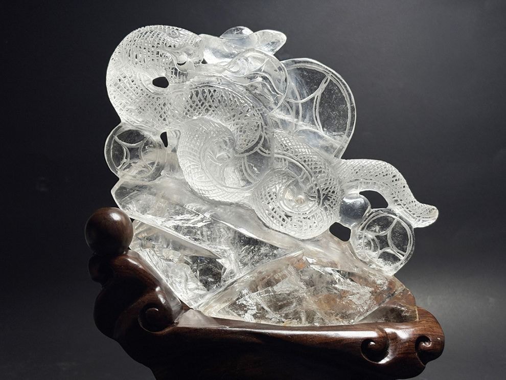 台座付き水晶 水晶 龍彫刻 (木製台座付き)