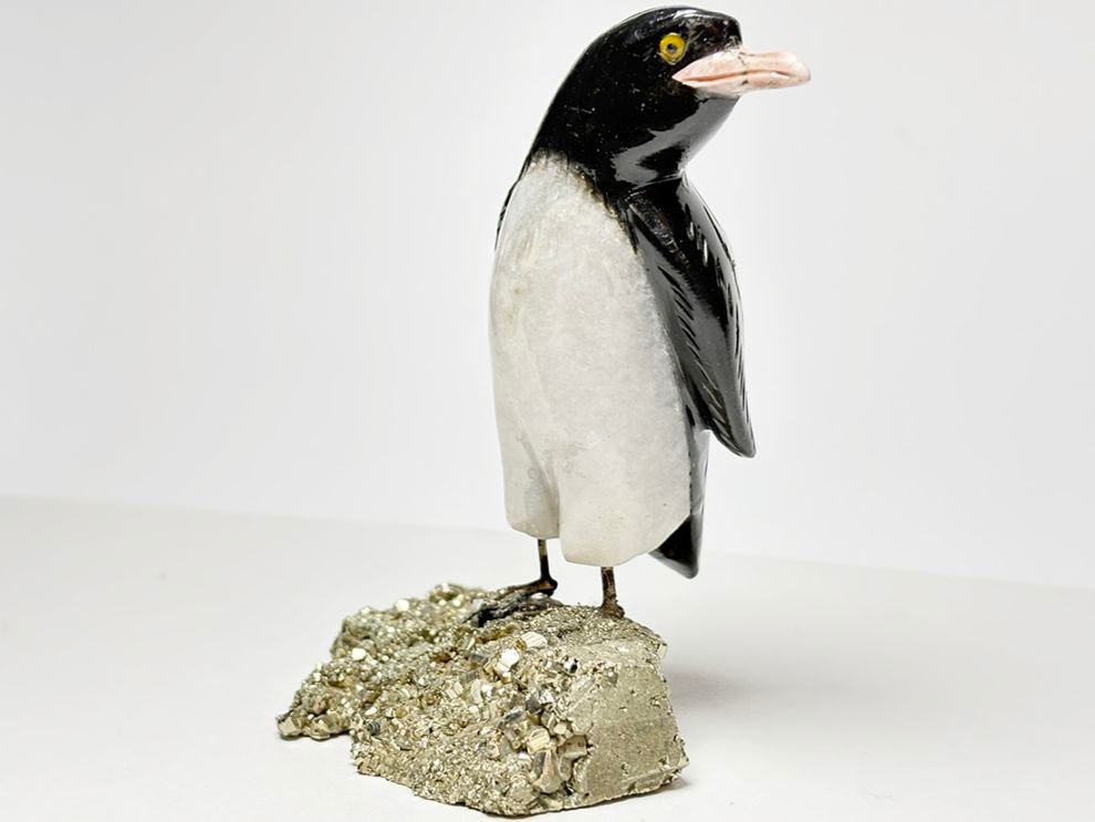 ペルー産 鳥彫刻 (ペンギン)