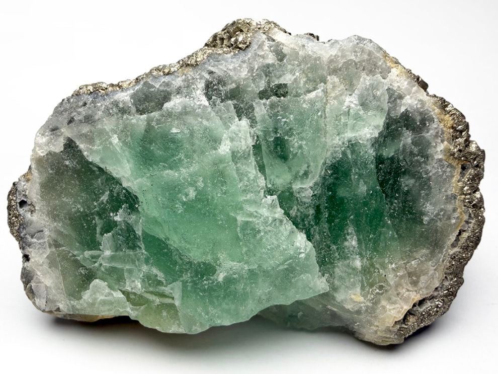 湖南省産フローライト with パイライト & マーカサイト